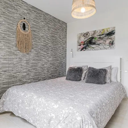 For Lanzarote Holidays House *