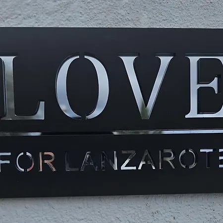 Dom wakacyjny For Lanzarote Holidays House